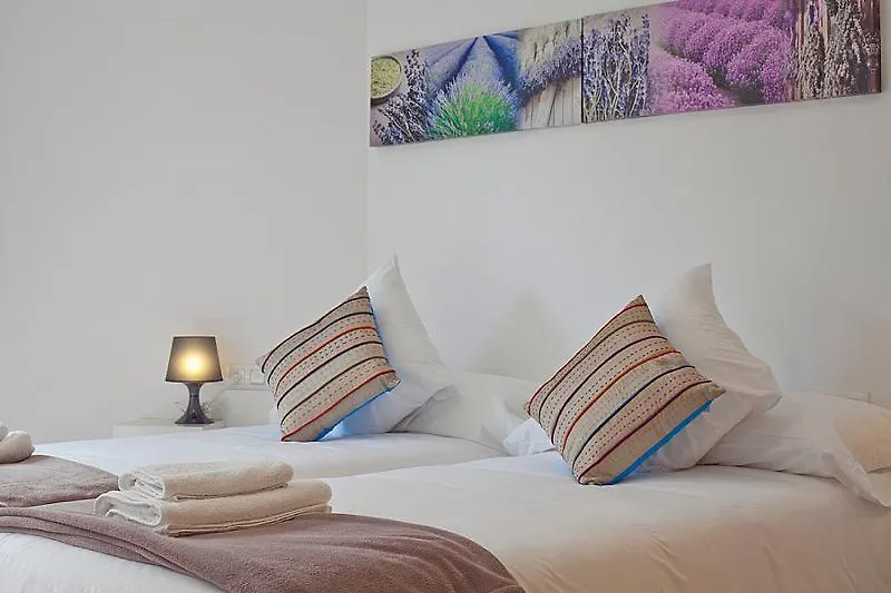 Charm Suites Paralel Barcelona 2*,